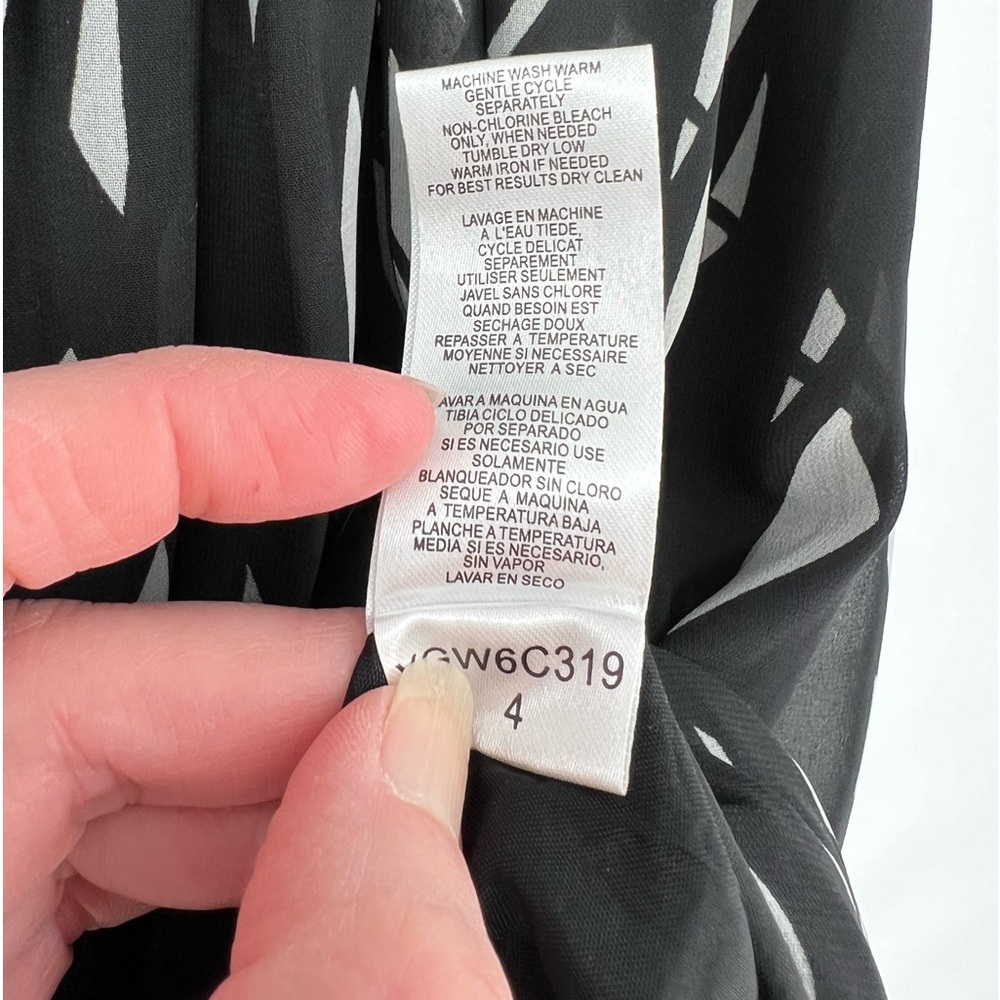 BCBGeneration‎ DRESS - Picture 9 of 10